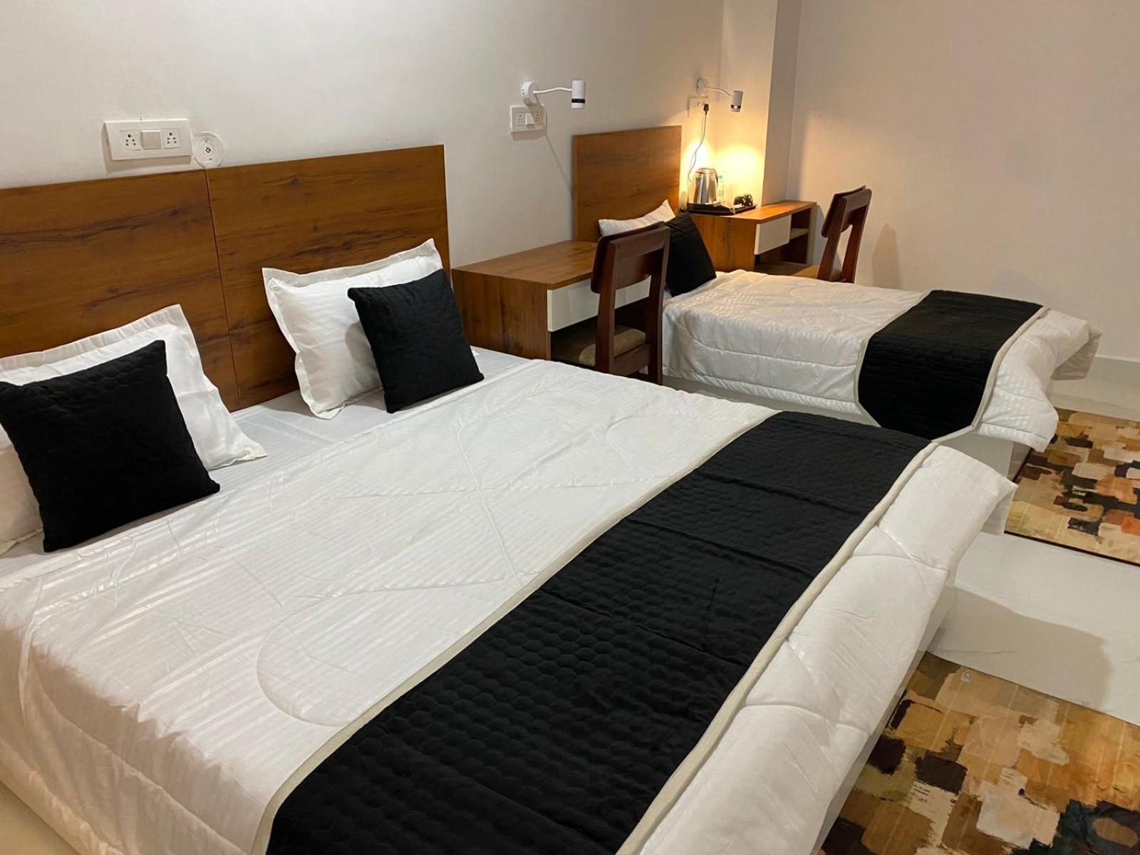 Royal Park Inn Greater Noida Εξωτερικό φωτογραφία